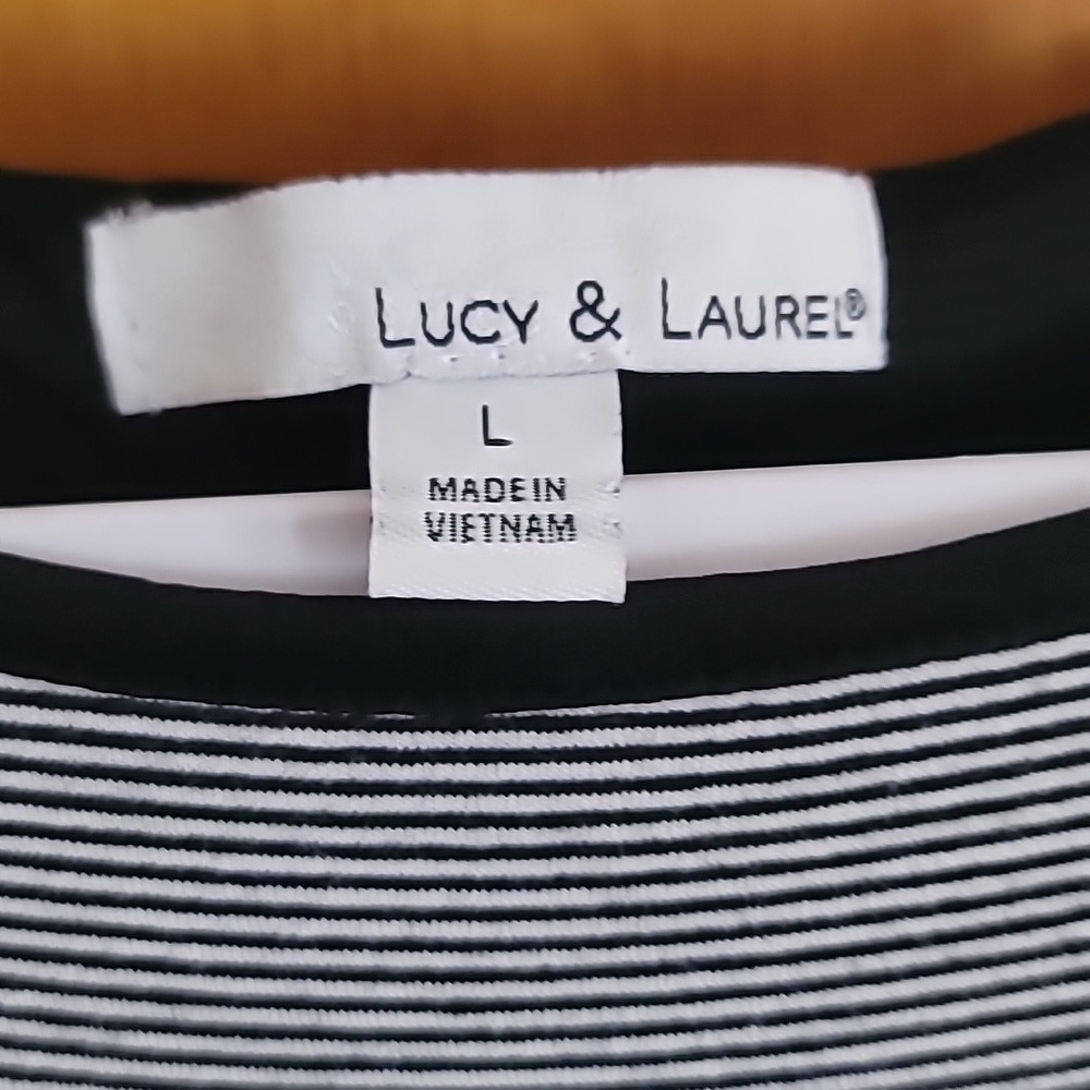 Lucy & Laurel Black and White Striped Bodycon Dress - Picture 4 of 9